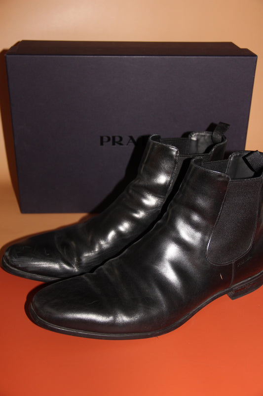 Bottines Prada Chelsea en cuir brossé taille 43 EU / 10 US