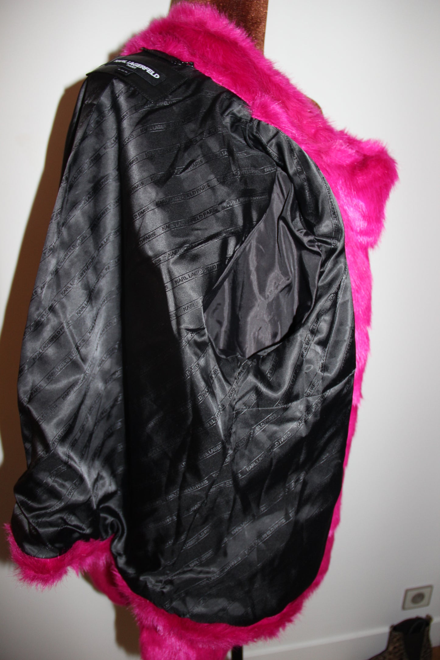 Blouson Karl Lagerfeld en fausse fourrure Fuchsia T.XL