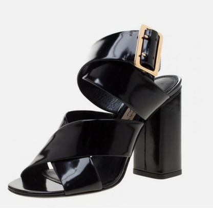 Sandales Burberry modèle 'Blaine' en cuir noir taille 36