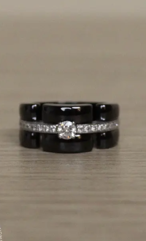 Bague CHANEL 'Ultra' diamants et or blanc, céramique noir, Taille classique 51
