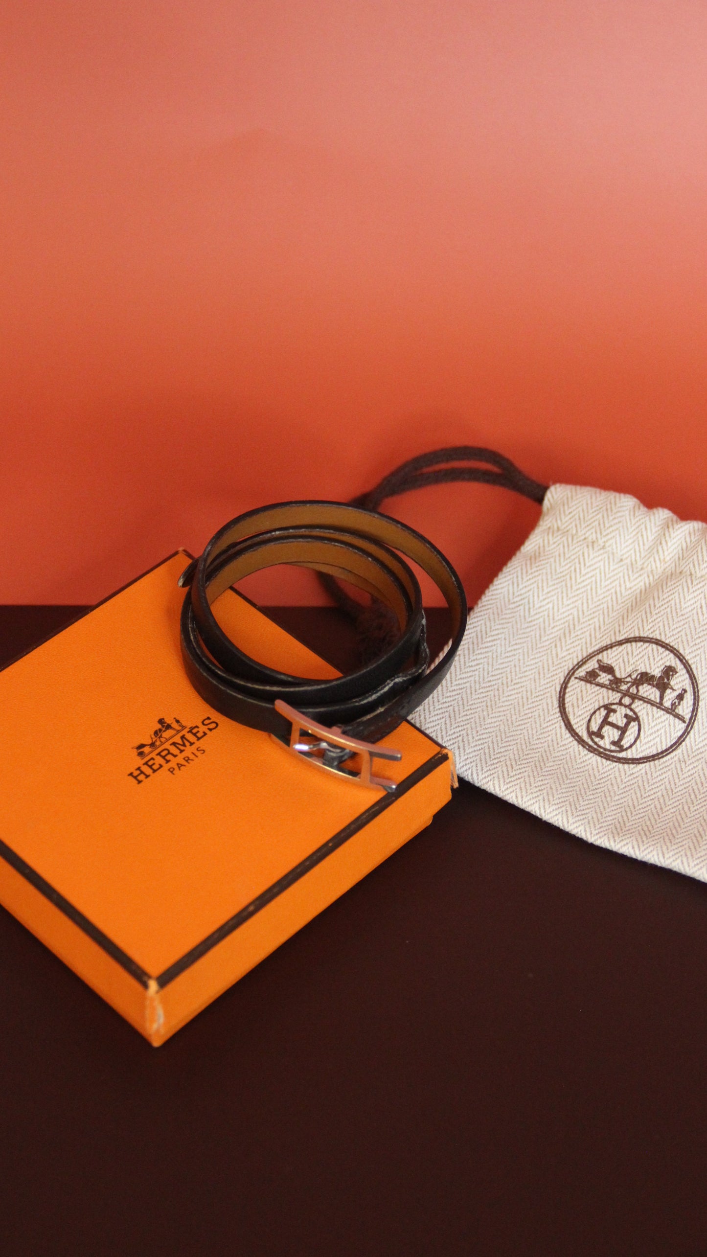 Bracelet Hermès Behapi Double Tour en cuir noir