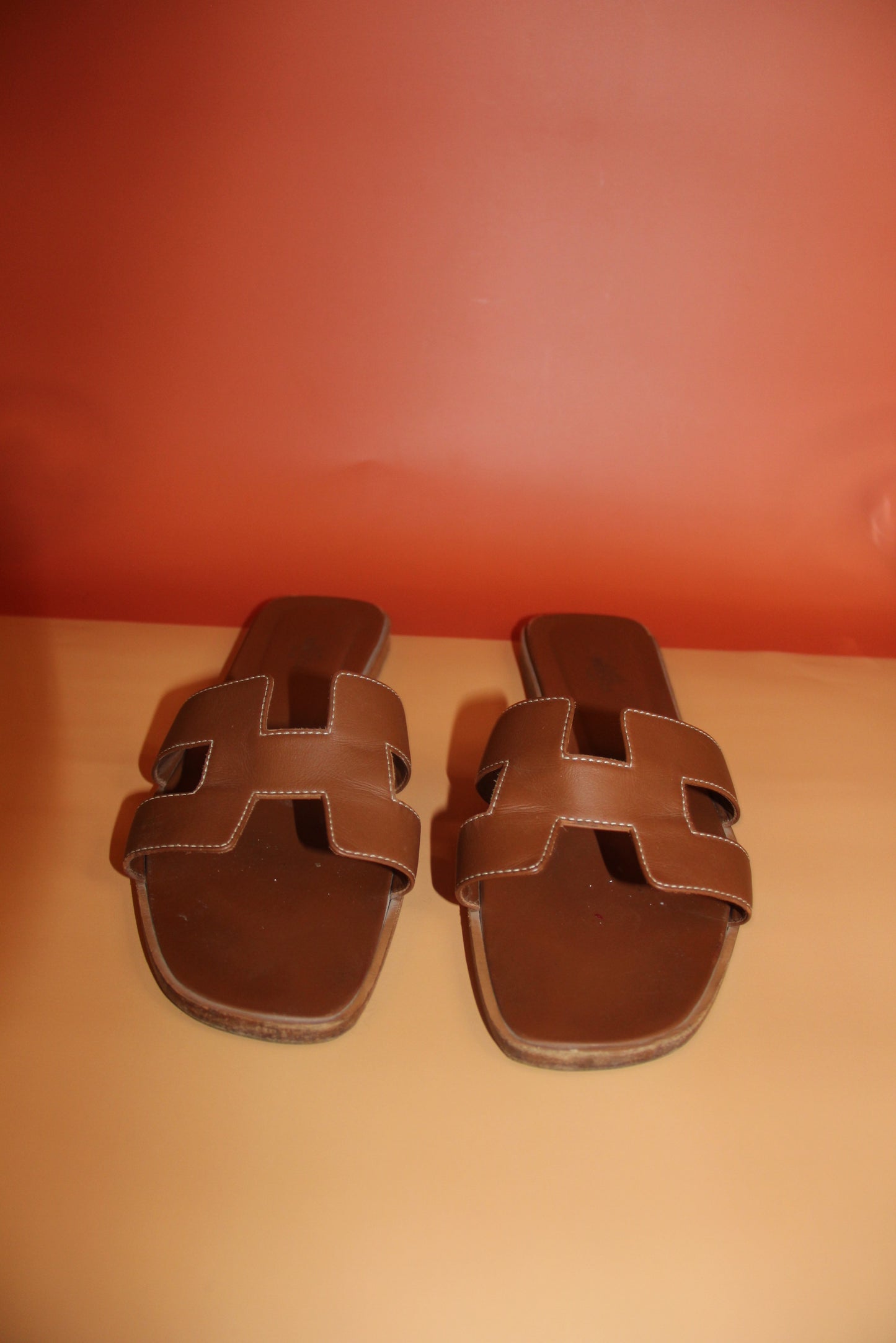 Sandales HERMES Oran en cuir marron - taille 40 EU