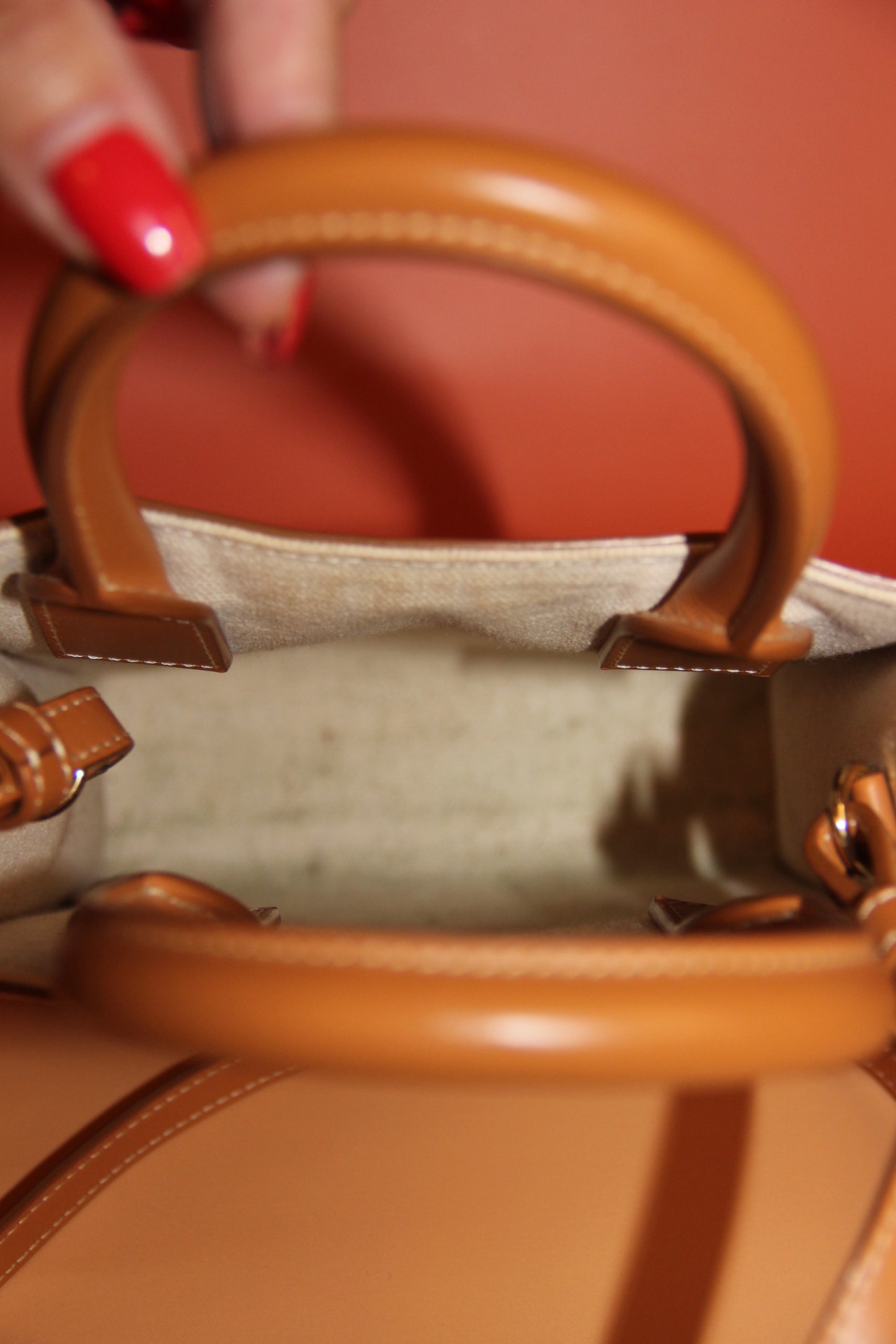 Sac CELINE modèle 'Cabas Vertical' en toile beige