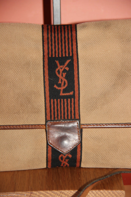 Sac bandoulière Yves Saint Laurent monogramme en toile beige