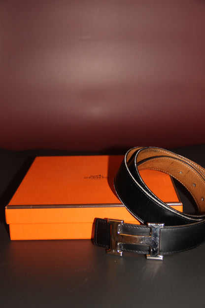 Ceinture Hermes 'Boulcle H' en cuir noir