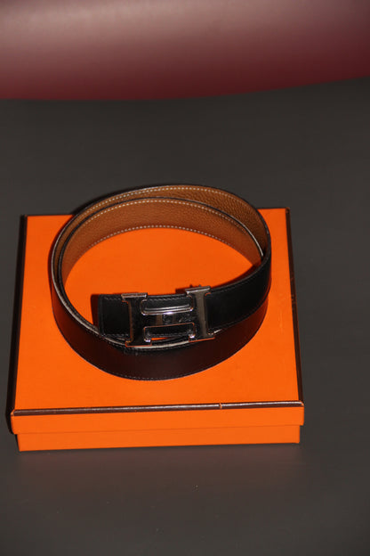 Ceinture Hermes 'Boulcle H' en cuir noir