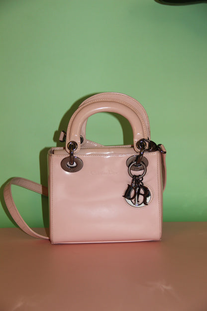 Sac à main LADY DIOR rose pâle en cuir lisse