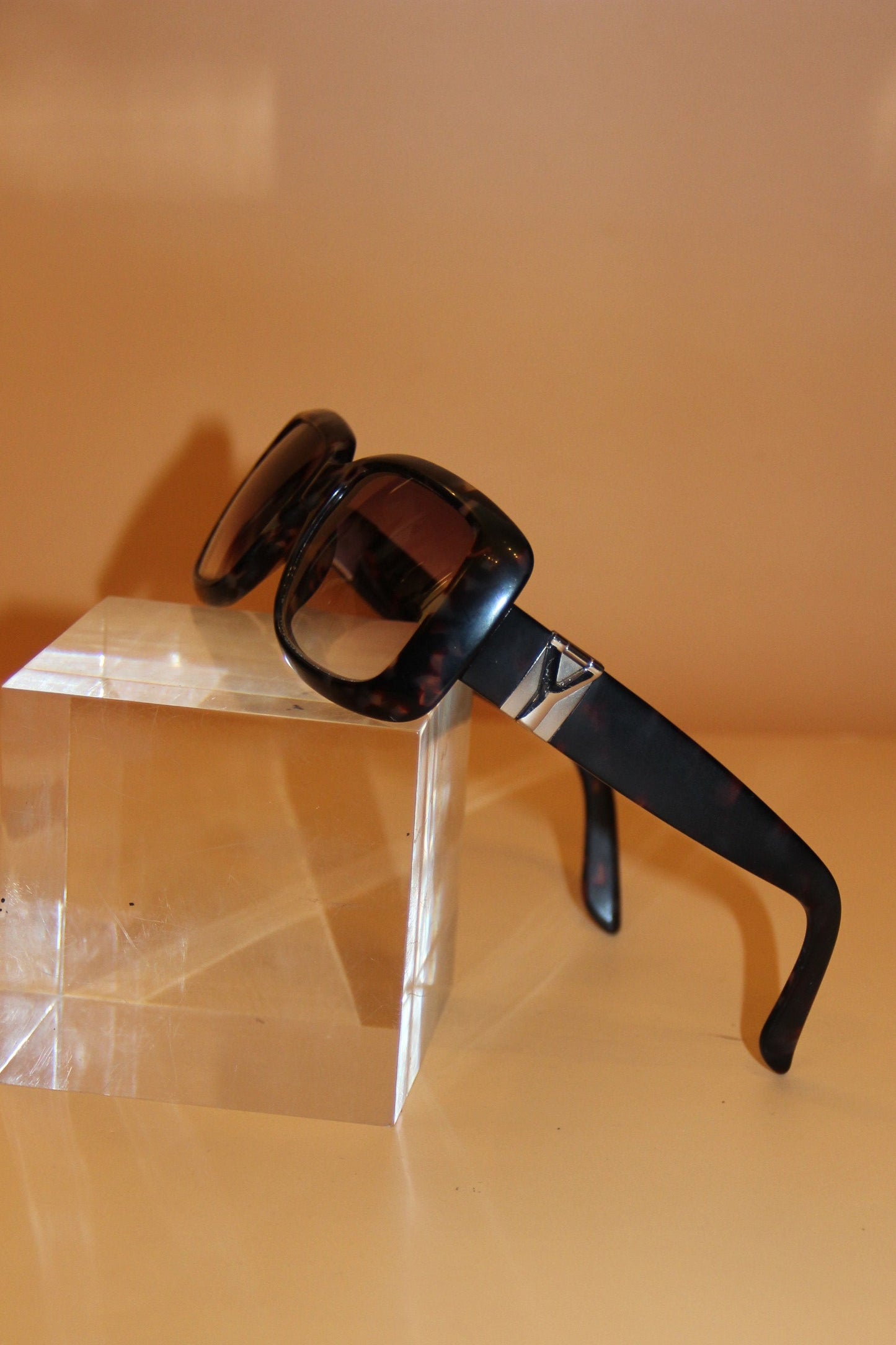 Lunettes de soleil Yves Saint Laurent femme brun écaillées