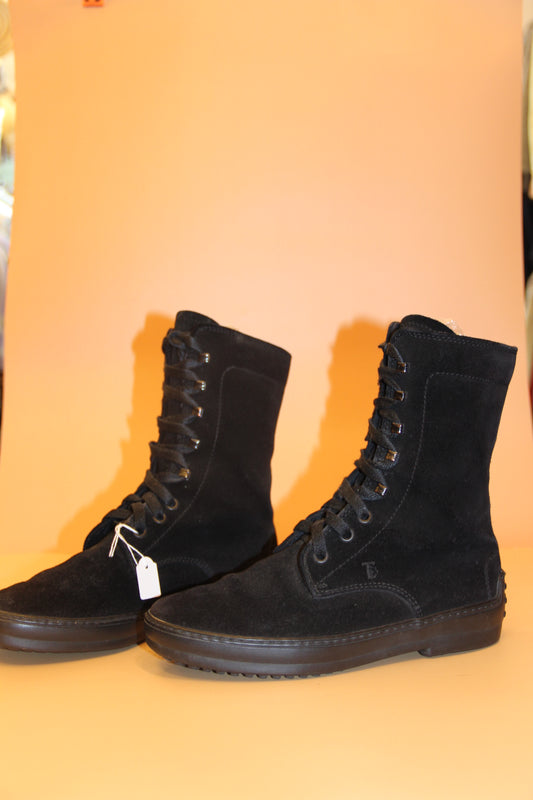 Bottines TOD's modèle Gommino en daim noir pour Femme T.37 1/2 EU