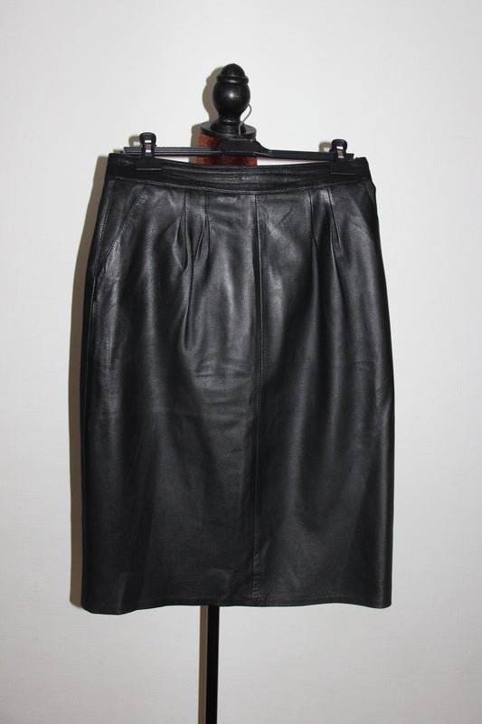 Jupe YSL en cuir noir T.40 (L)