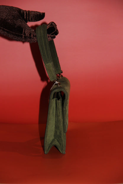 Lot Hermès : sac à main "Palonnier" + gants assortis kaki