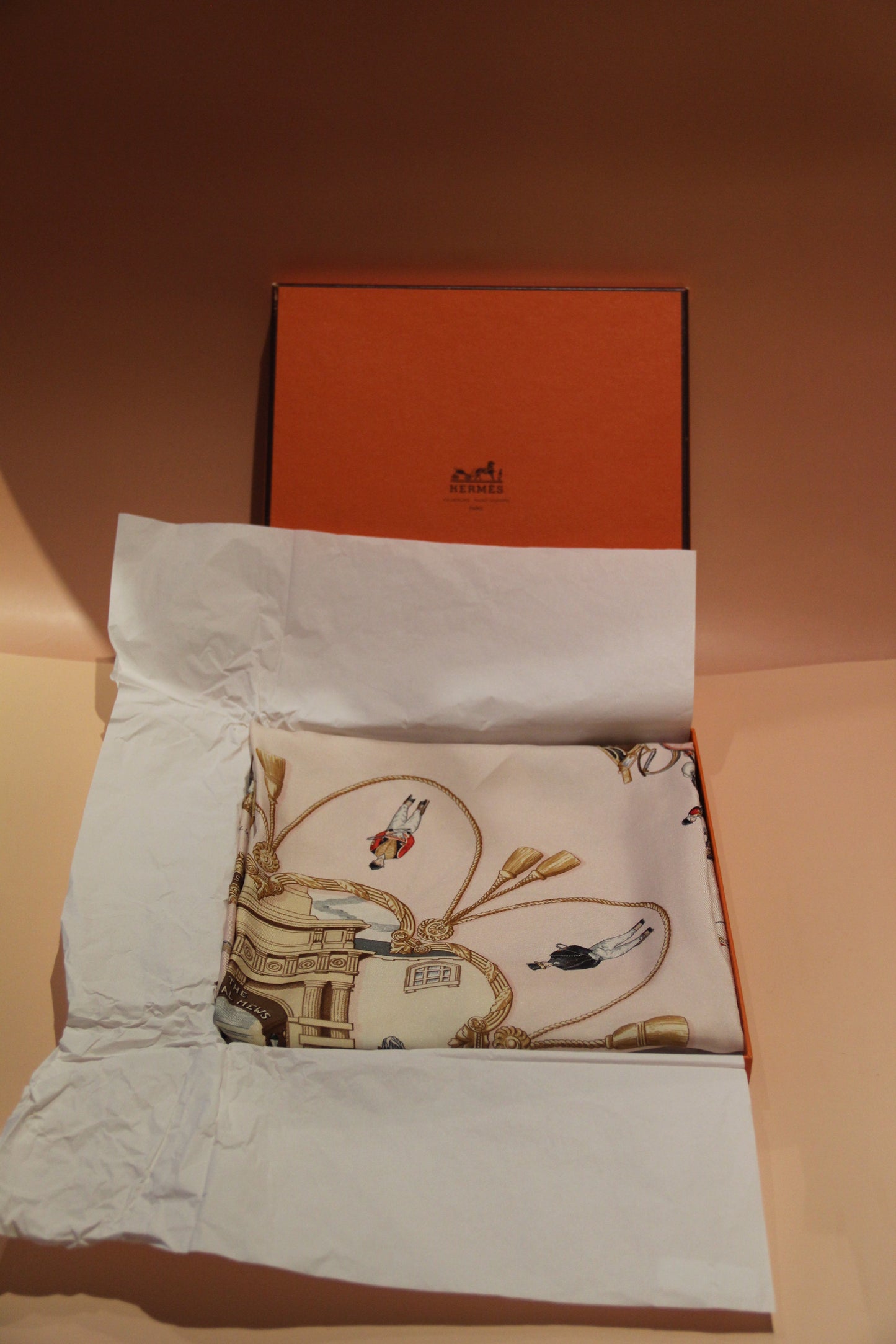 Carré de soie Hermès signé Jean de Fougerolles