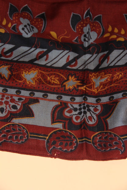 Grand Châle Hermès cachemire et soie sous Christine Henry