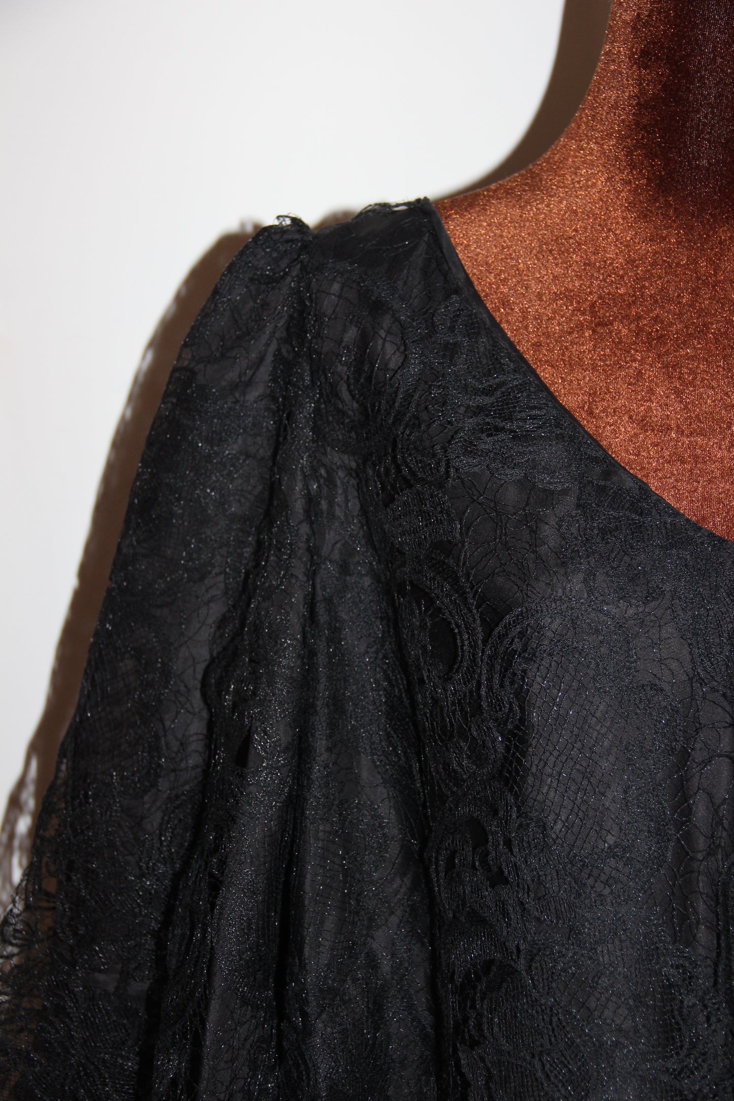 Robe Max Chaoul de couture noire en dentelle T. XXL /44