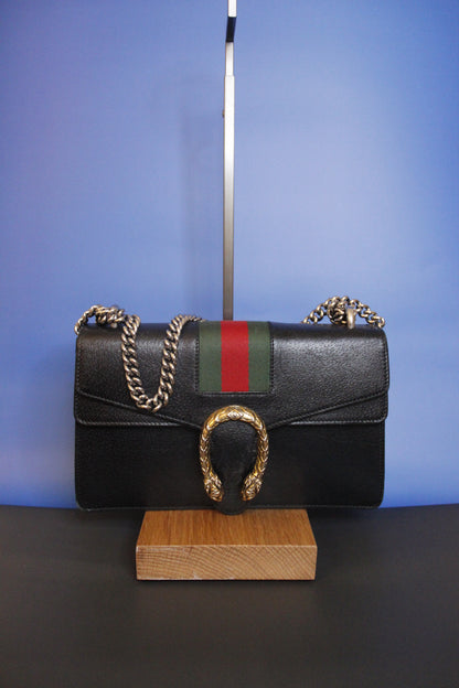Sac à main GUCCI modèle 'Dionysus' en cuir noir