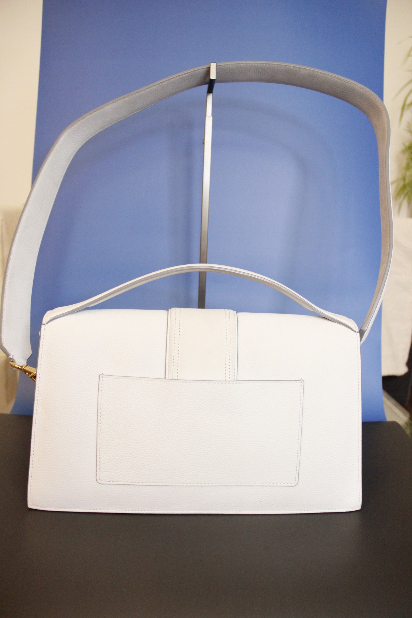 Sac JACQUEMUS modèle Le Grand Bambino blanc