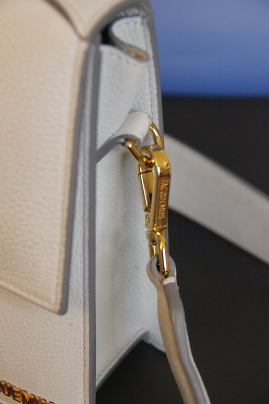 Sac JACQUEMUS modèle Le Grand Bambino blanc