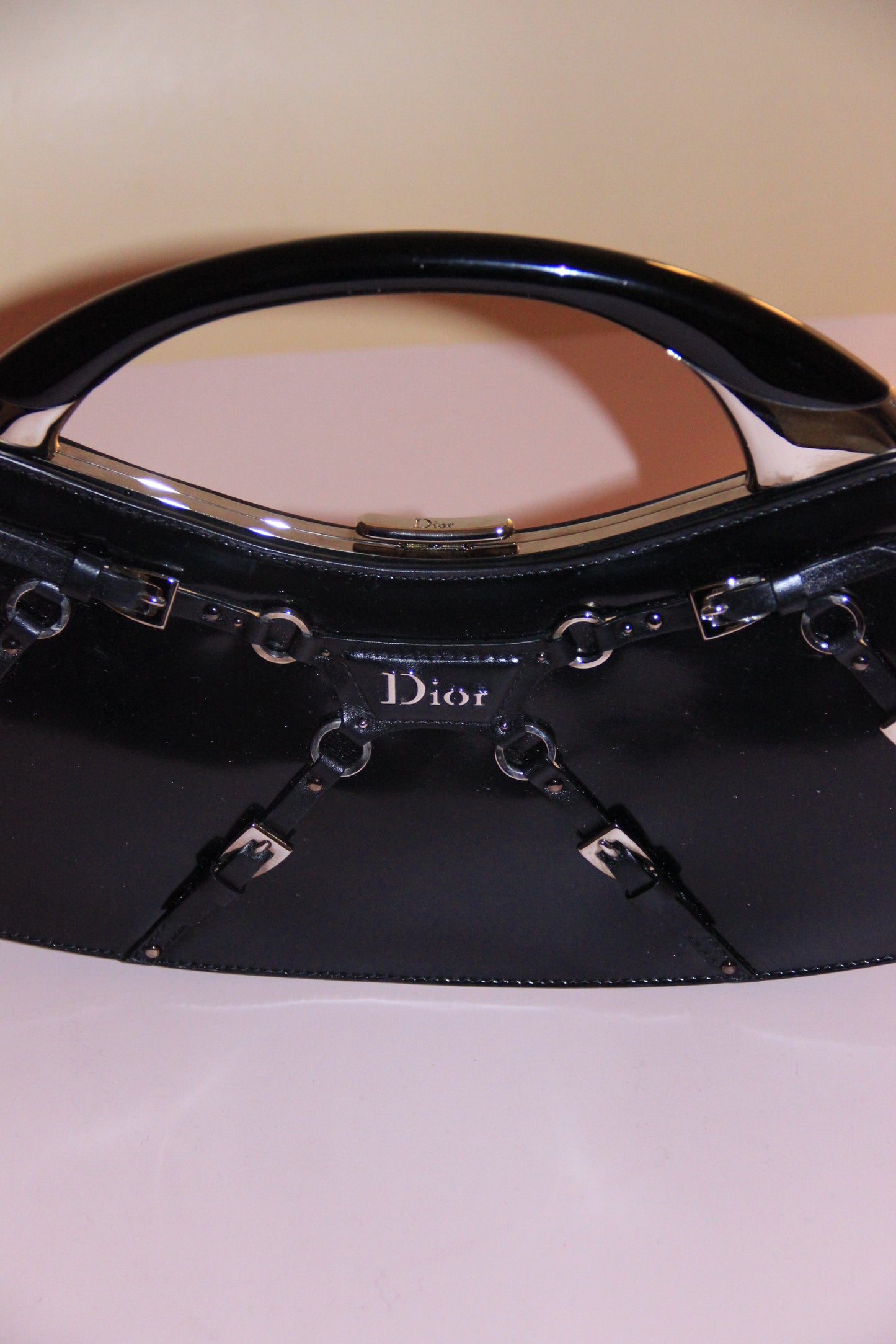 Sac Dior Bondage cuir vernis noir by Galliano